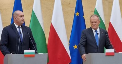 Как реагират съюзниците ни и как реагира Румен Радев на една и съща информация за ескалация на руските хибридни атаки?