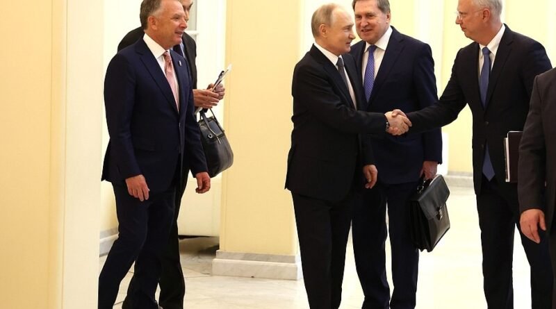 From Rosneft to Lukoil – Putin Is Going All In